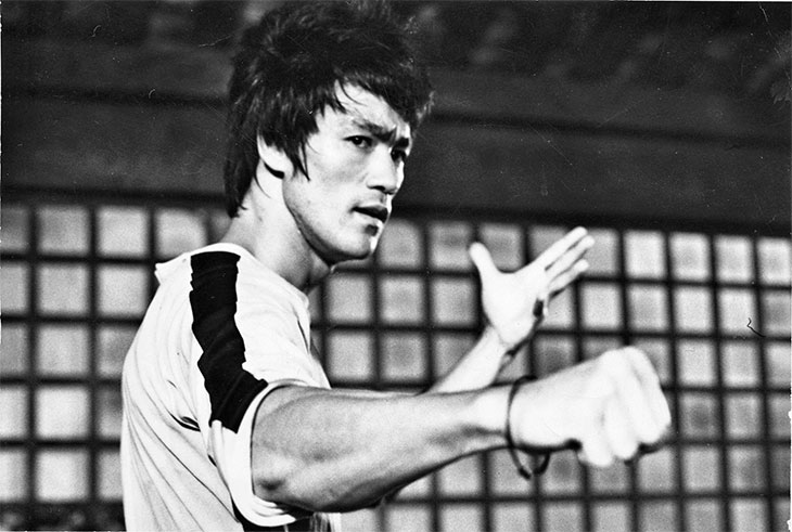 Bruce Lee, élève de Yip Man et figure emblématique du Wing Chun