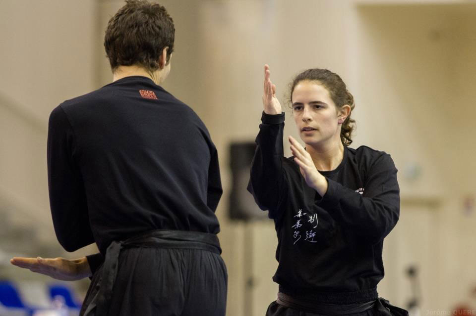 Margaux pendant un cours de Wing Chun Traditionnel à Bordeaux